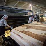 Как делают фанеру влагостойкой?